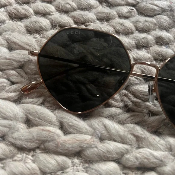 Gucci Black and Gold Women's Sunglasses - Picture 5 of 12